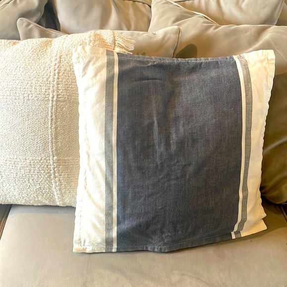 Other - Cotton 19 x 19 pillow cover